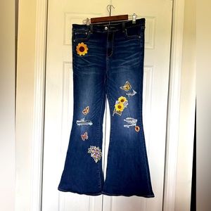 American Eagle super super Hi-Rise flare flower print jeans size 16
